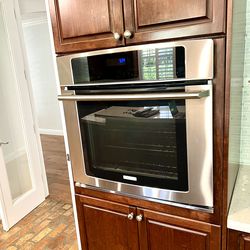 ELECTROLUX SINGLE WALL OVEN