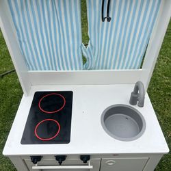 Play Kitchen