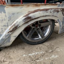 FORD F100 FENDER $100