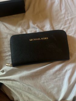 Michael Kors purse wallet