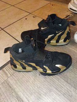 Nike Air DT Max Black Gold Sneakers