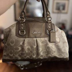 Original Coach Satchel!!!