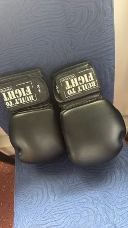 BTF Boxing gloves