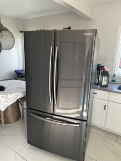 Refrigerator For Sale