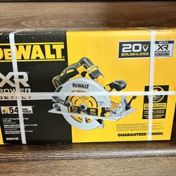 Dewalt XR 20v Max Circular Saw 7 1/4” TOOL ONLY