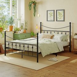 Classic Iron Platform Queen Bed Frame
