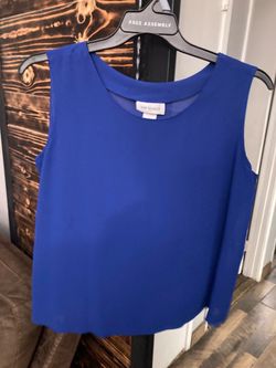 Woman’s Tank Top Size Large