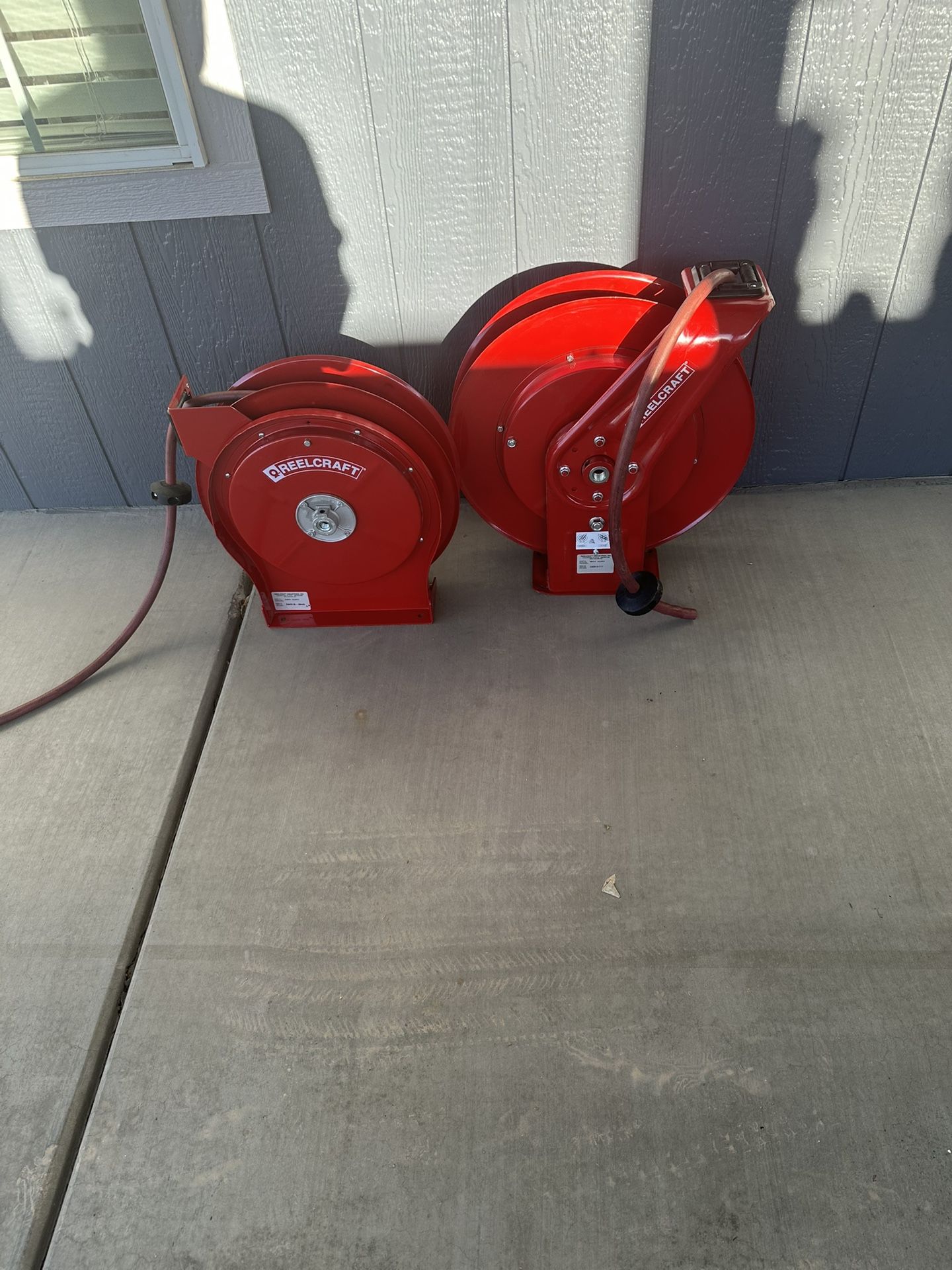 Commercial air hose reels