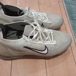 Men's Nike Air Vapormax Size 11.5