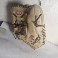 Baseball Glove, Gold Series... 12 1/4"