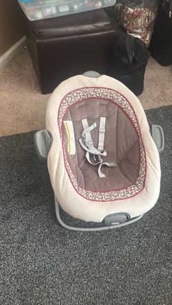 Baby bouncer - $5