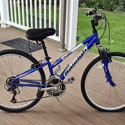 Girl's Bicycle 