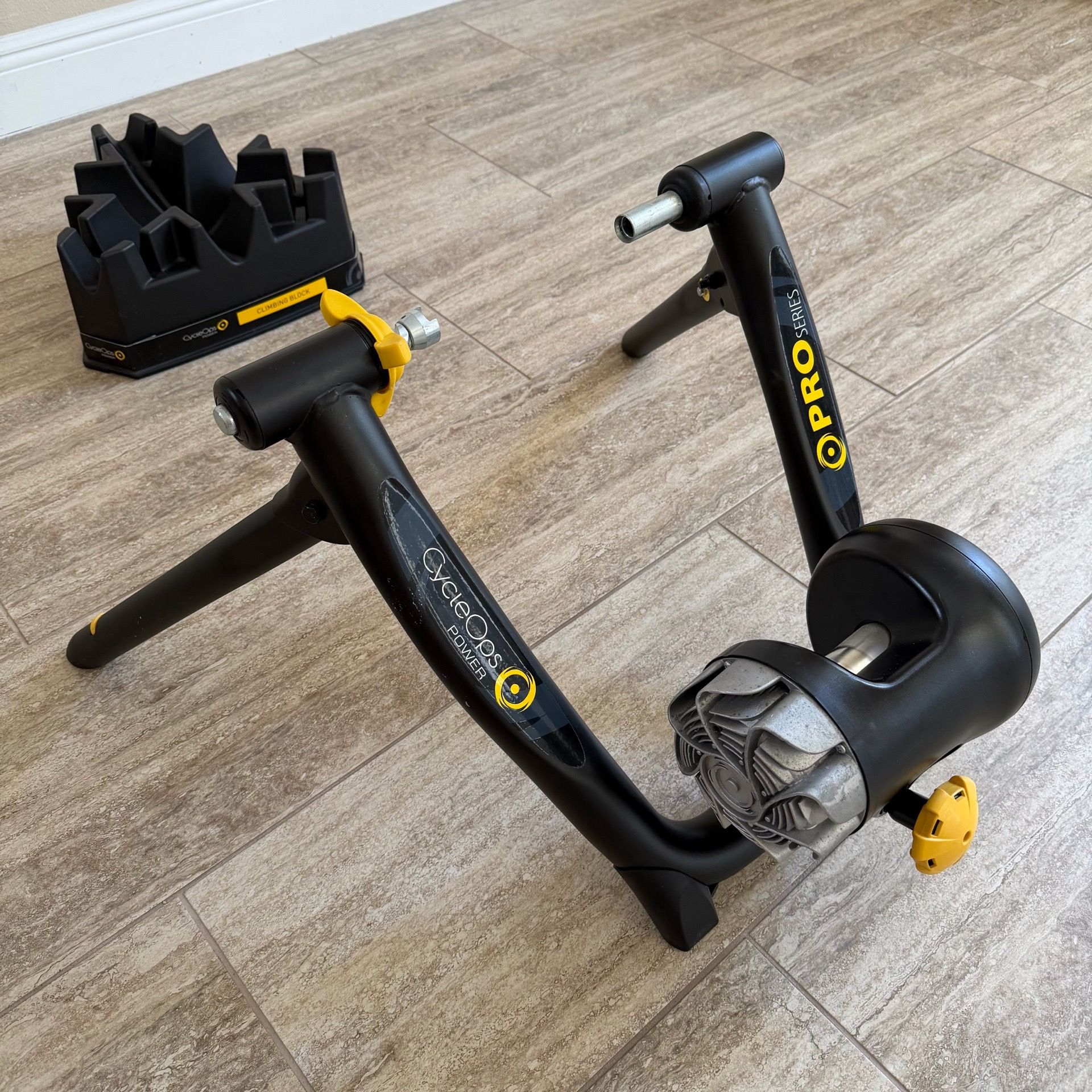 CycleOps Pro Series JetFluid Pro Indoor Bike Trainer w/ Climbing Block