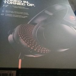 BLUE SUNSET RIFF SKULLCANDY WIRED HEADPHONES (NEW) 