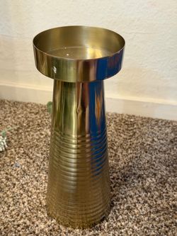 Candle holder