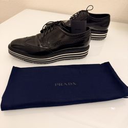 Men's Prada Leather Brogue Lace Ups