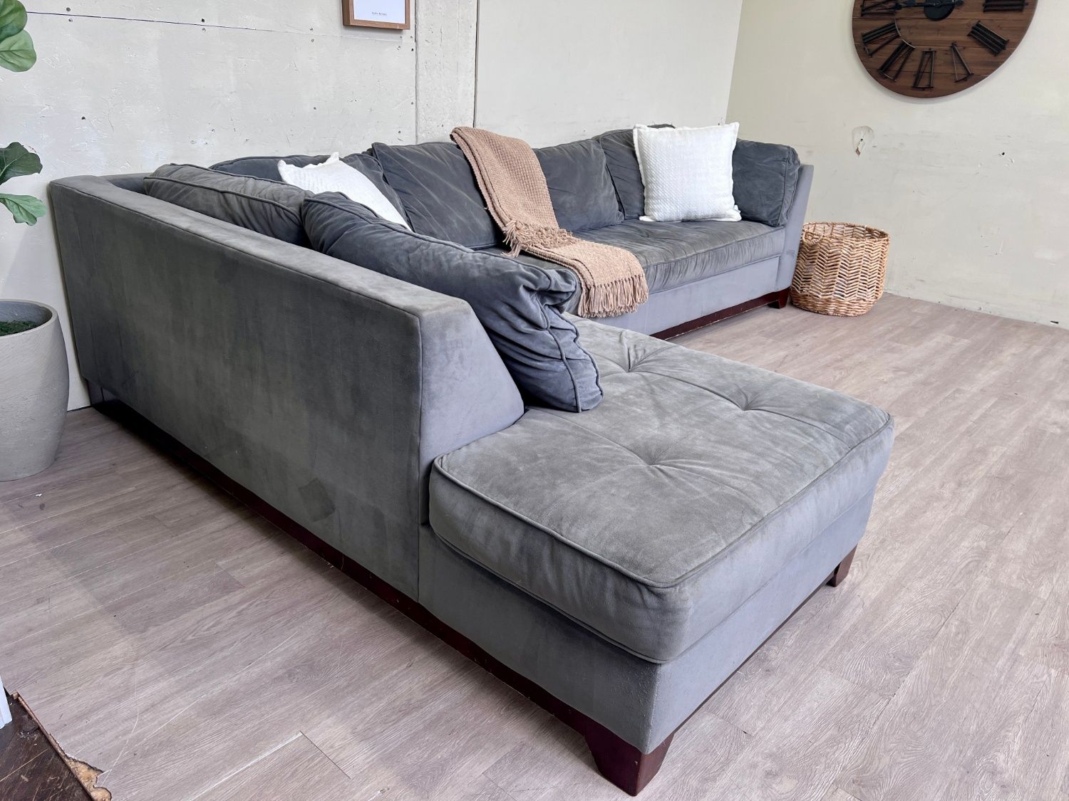 WE DELIVER! 🚚 - Grayish Blue Microsuede Tufted L Sectional Couch with Chaise