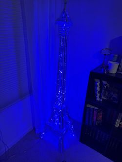 Eiffel Tower Light