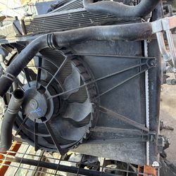 2017 kia Sedona radiator condenser fans