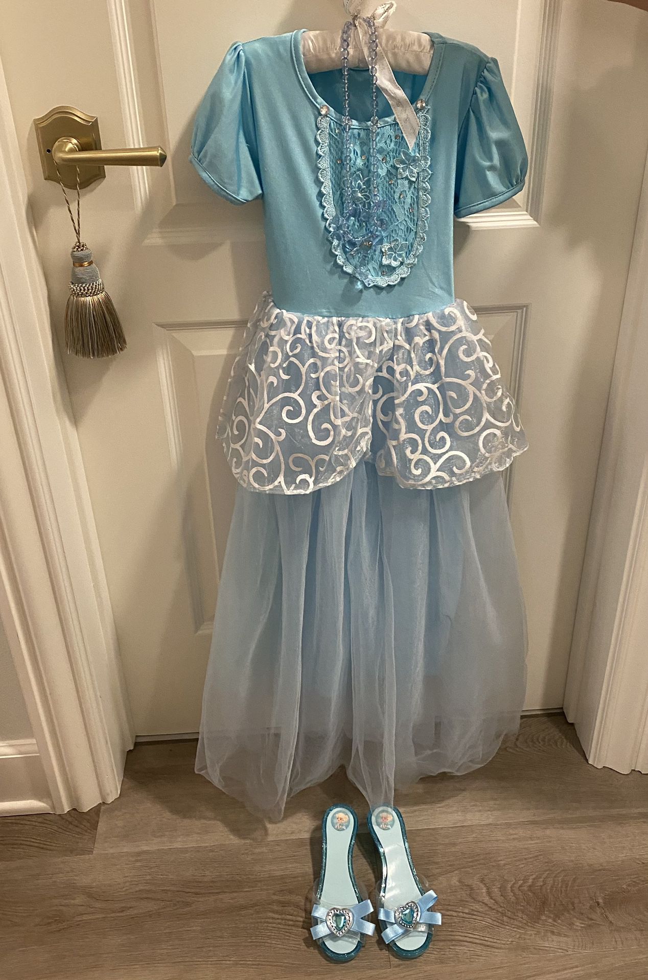 Elsa Princess Dress for Girls Kids Frozen Elsa Costume  4 Piece Outfit 3-10yrs