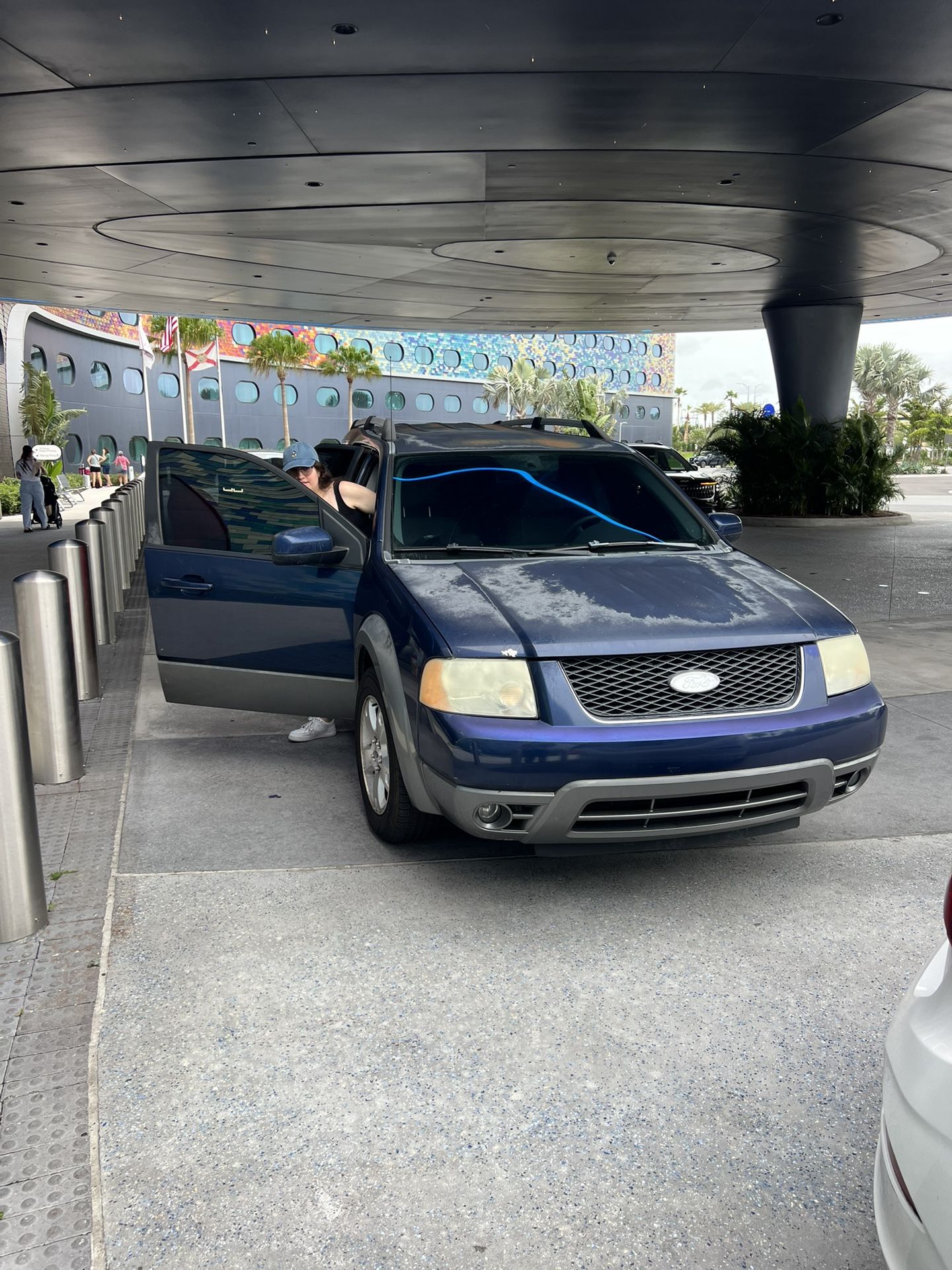 2005 Ford Freeestyle SUV low Miles