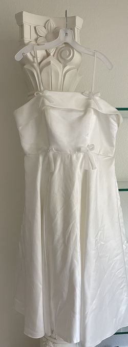 White dress only used ones size XL 