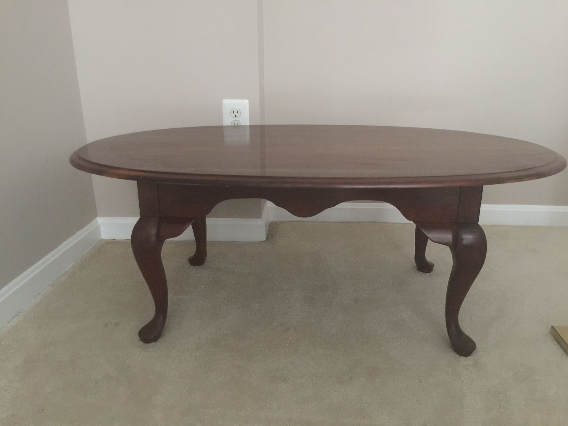 Reduced price/ Coffee table and end tables
