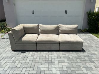 Modern 3-Piece Modular Sectional Sofa – Beige