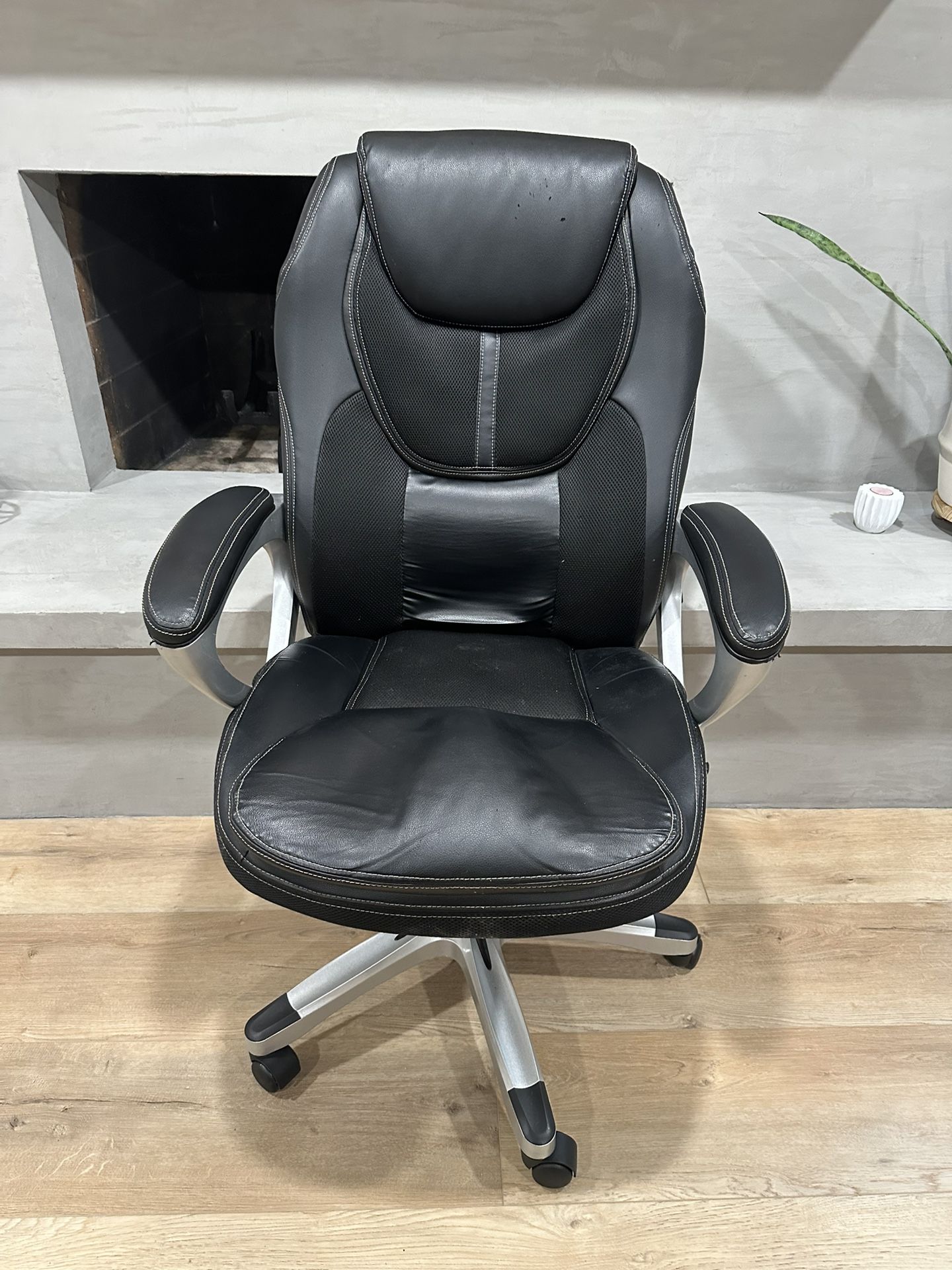 Black Office Chair