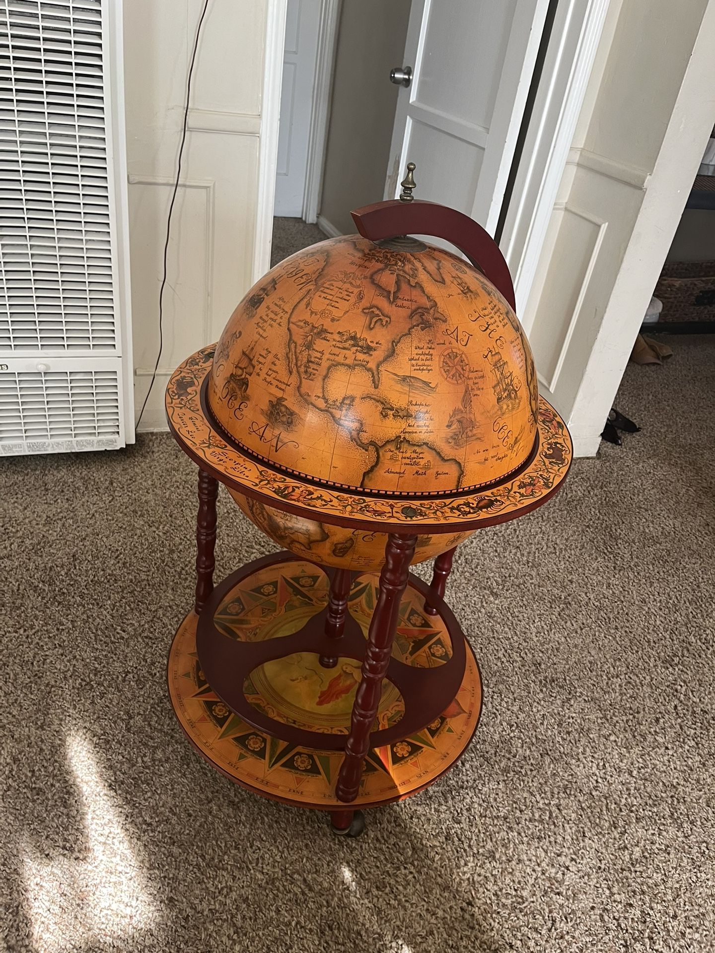 Vintage Globe / Bar