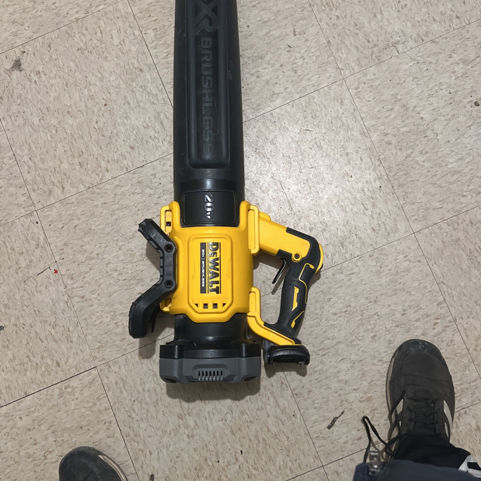 Dewalt