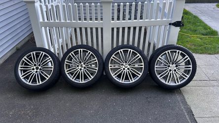 OEM BMW Style 664M Wheels & Tires – 19” G30 5 Series M550i Set