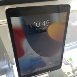 Apple iPad Unlocked  Cellular 