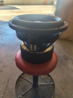 12 inch Skar audio VXF subwoofer