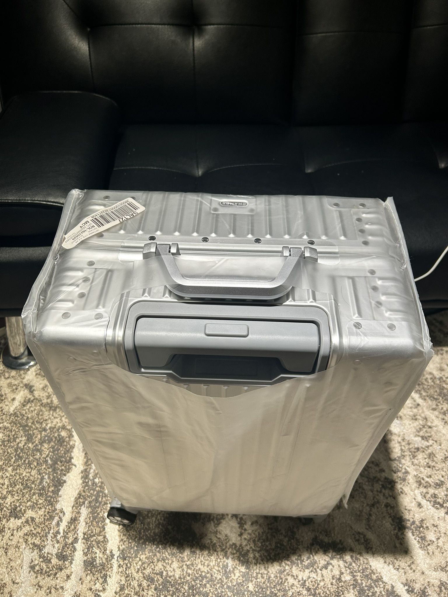 Champs Elite Hard-Style Carry on Suitcase