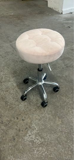 Rolling hydraulic chair Rolling hydraulic chair