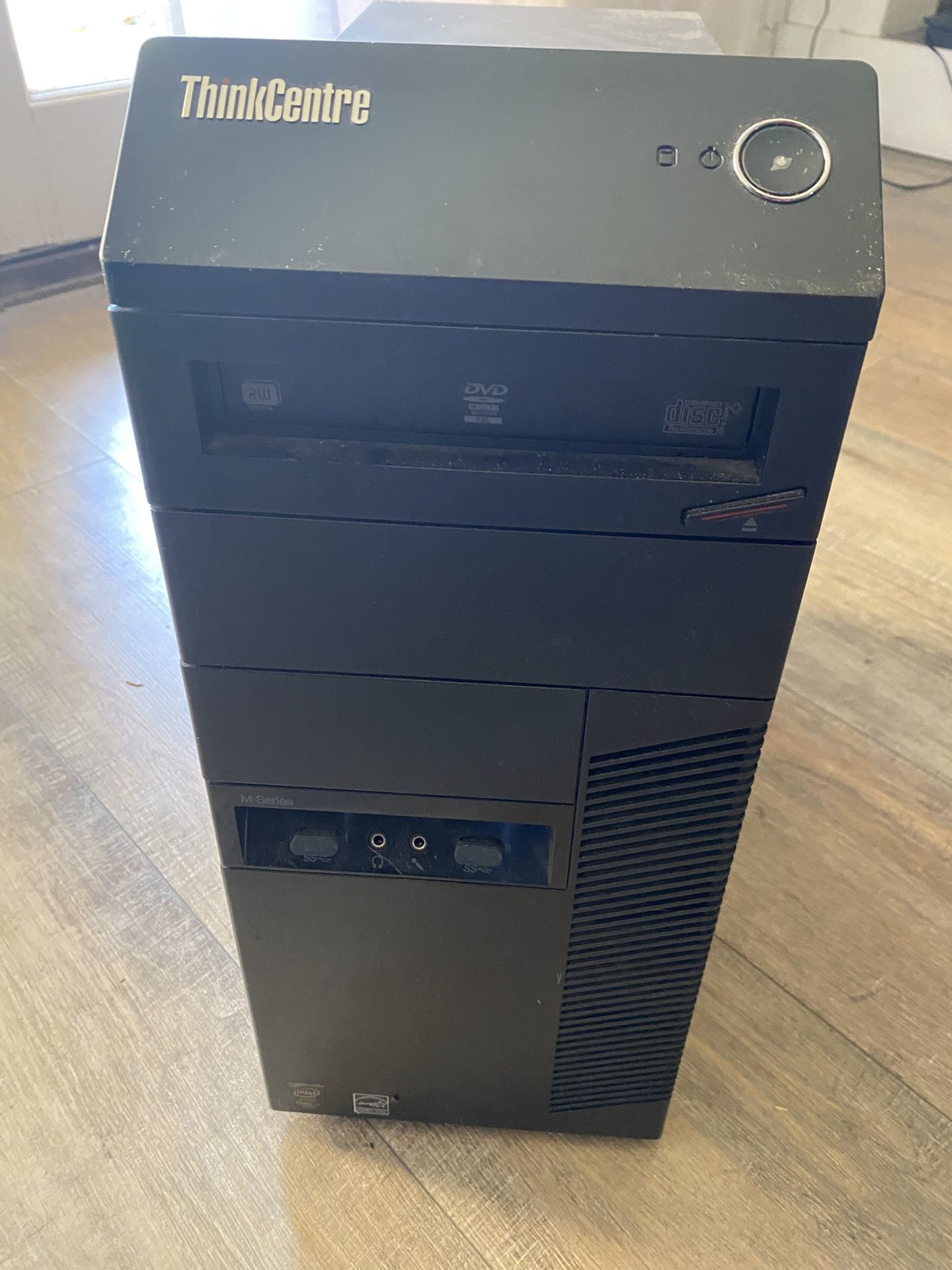I-7 Lenovo think center desktop