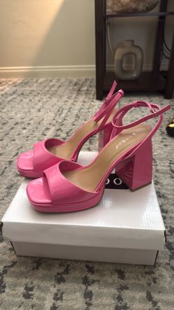 bubble gum pink heels women’s 10