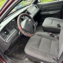2005 Ford Crown Victoria