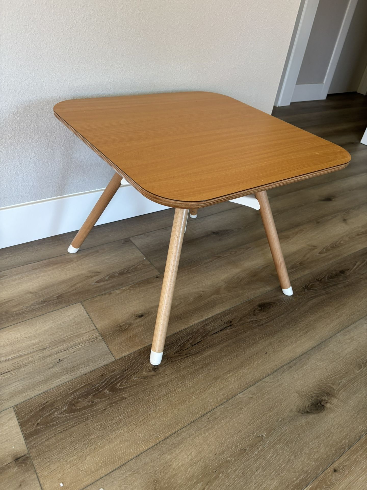 Lalo Play Table