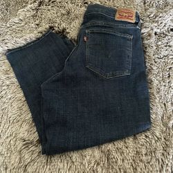 Women’s Levi’s 
