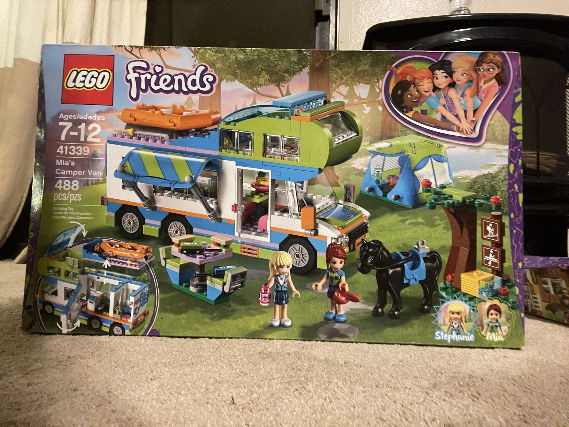 Friends Mia's Camper Van Lego Set