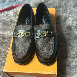 Louis Vuitton LV Loafers 