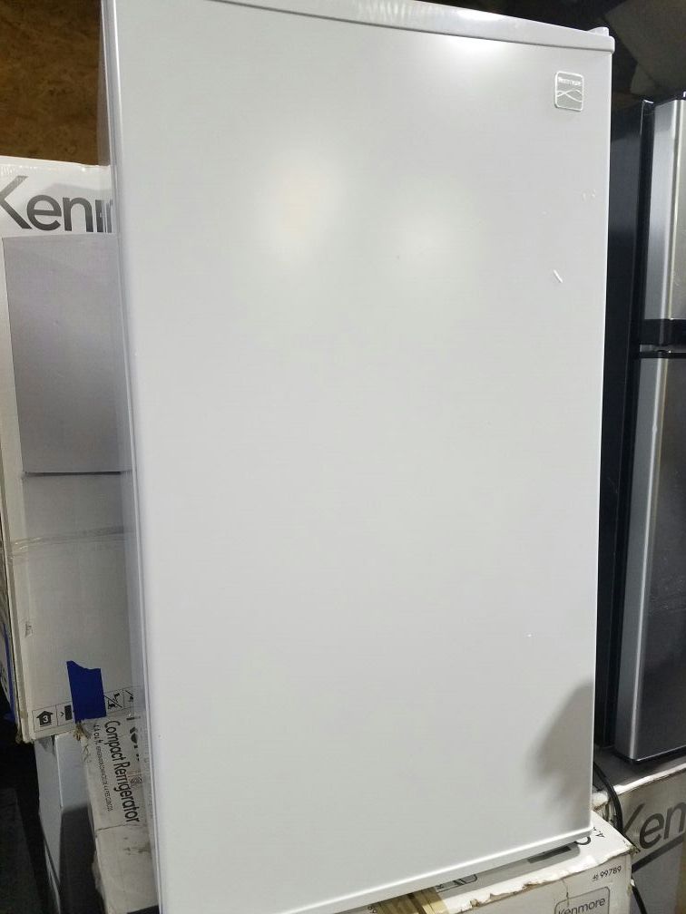 Kenmore 3.3 cu. ft. Compact Refrigerator - Extra Storage