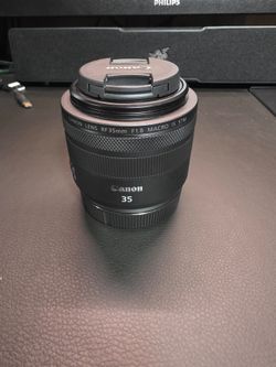 Canon RF35mm F1.8 is Macro STM Lens