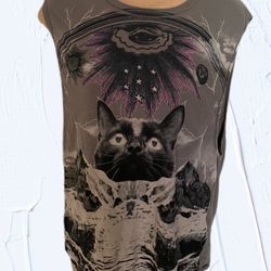 Urban Outfitters Cat Shirt med.