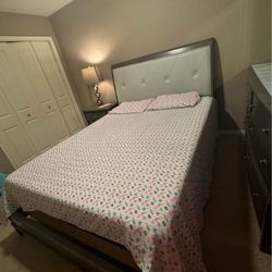 Bedroom Set 
