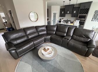 Brand New Wylder Leather Power Reclining Sectional – Power Headrests