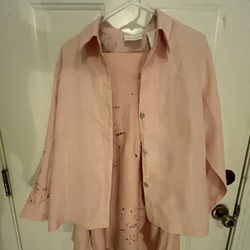 Blouse and Skirt - Size Petite Large Pink Outfit. In Very Good Condition and Comes From a Smoke Free and Pet Free Home by Lucy Pereda Clothing.