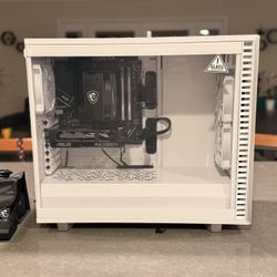 Fractal Define 7 PC Case, New Open Box